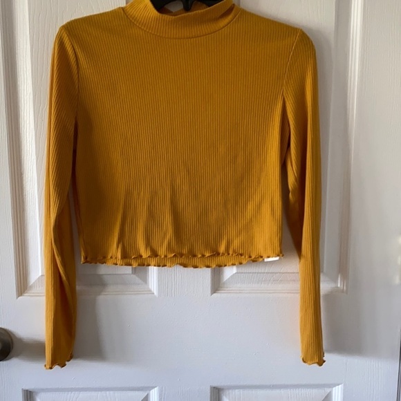 Gold Turtleneck Crop Top - Adult Small - Picture 1 of 2
